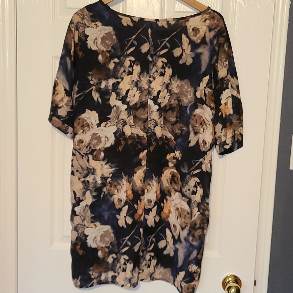 Floral tunic - Picture 2 of 4